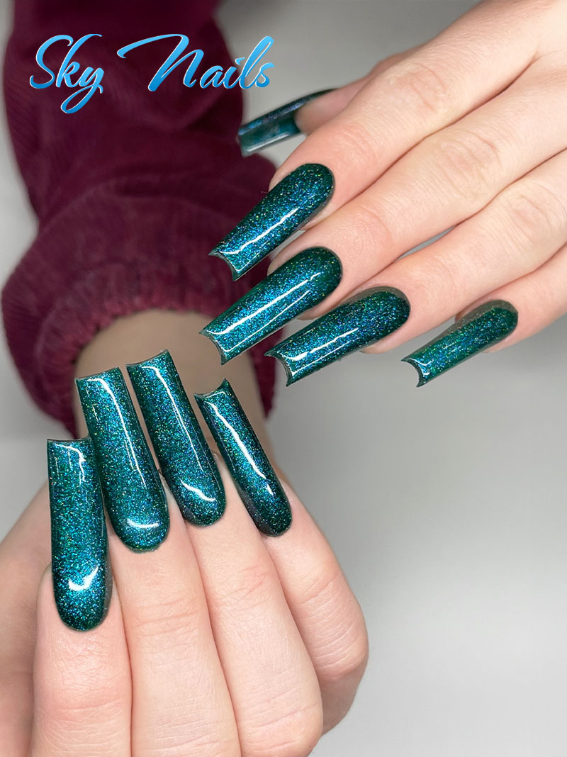 Sky Nails 
